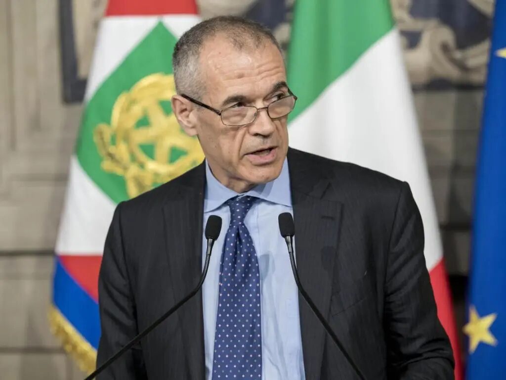 Carlo Cottarelli durante un intervento