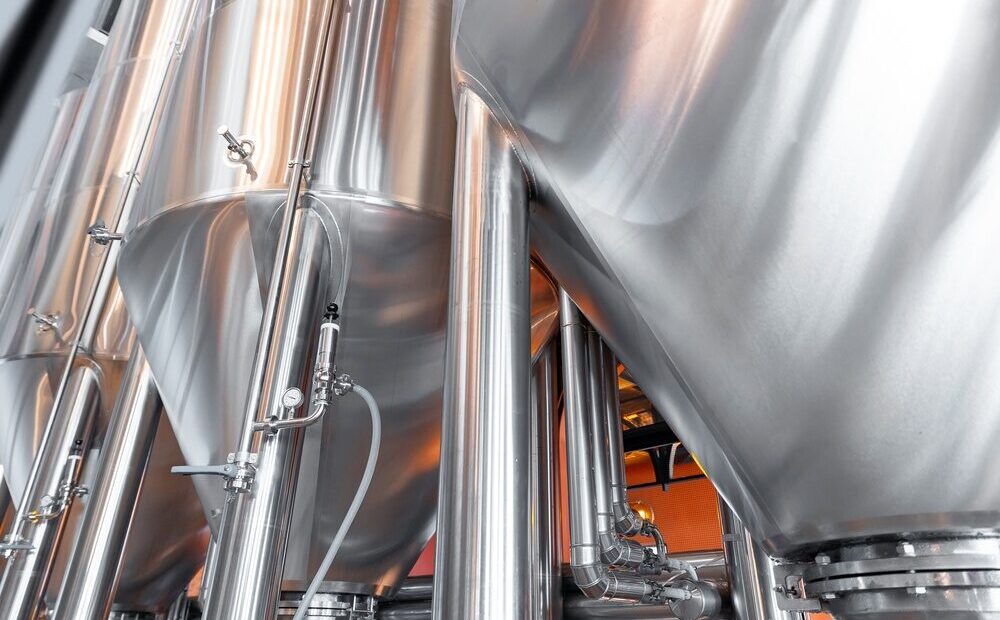 Immagine rappresentativa della produzione di acciaio inox